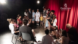 CLASSES DE TEATRE